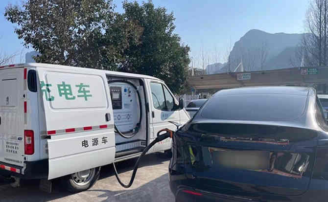 南涧汽车搭电